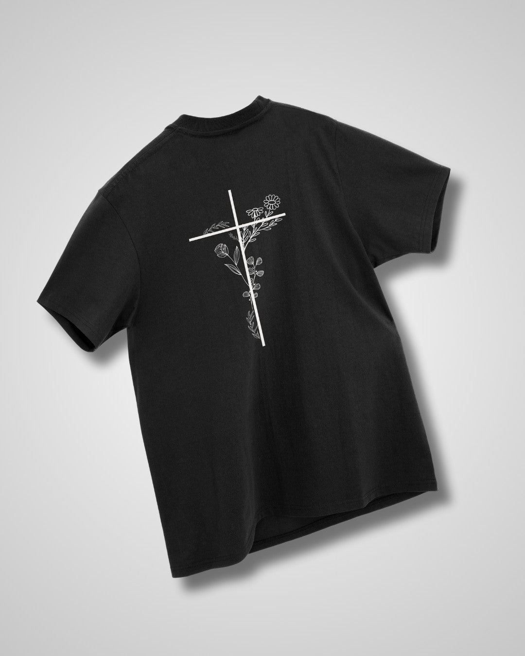 'Floral Cross' oversized T-shirt voor dames