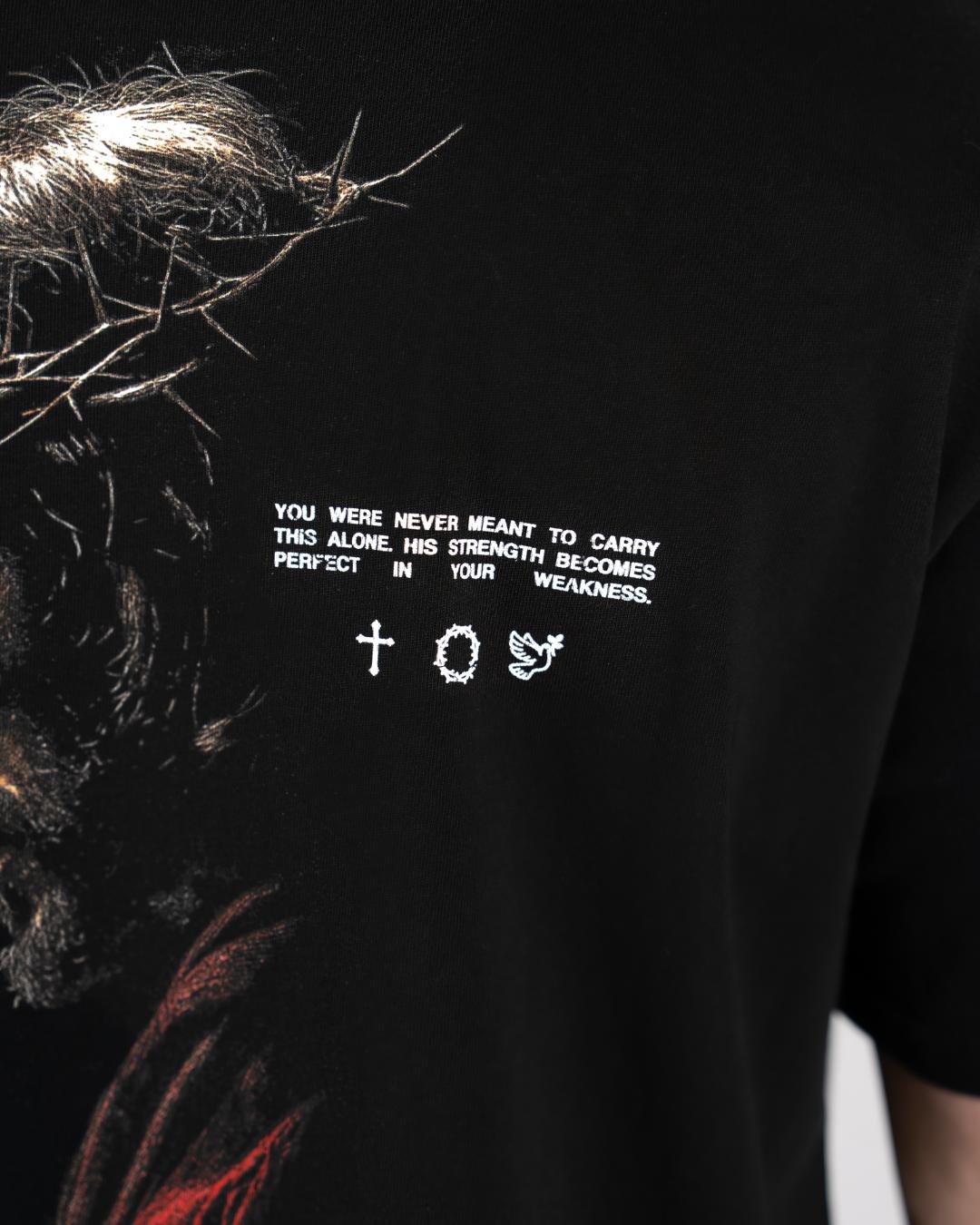 Joshua 1:9 ’Never Alone’ Men’s Oversized T-Shirt
