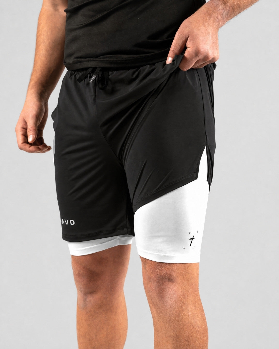 'Minimal Cross' Men's Performance Shorts – Black
