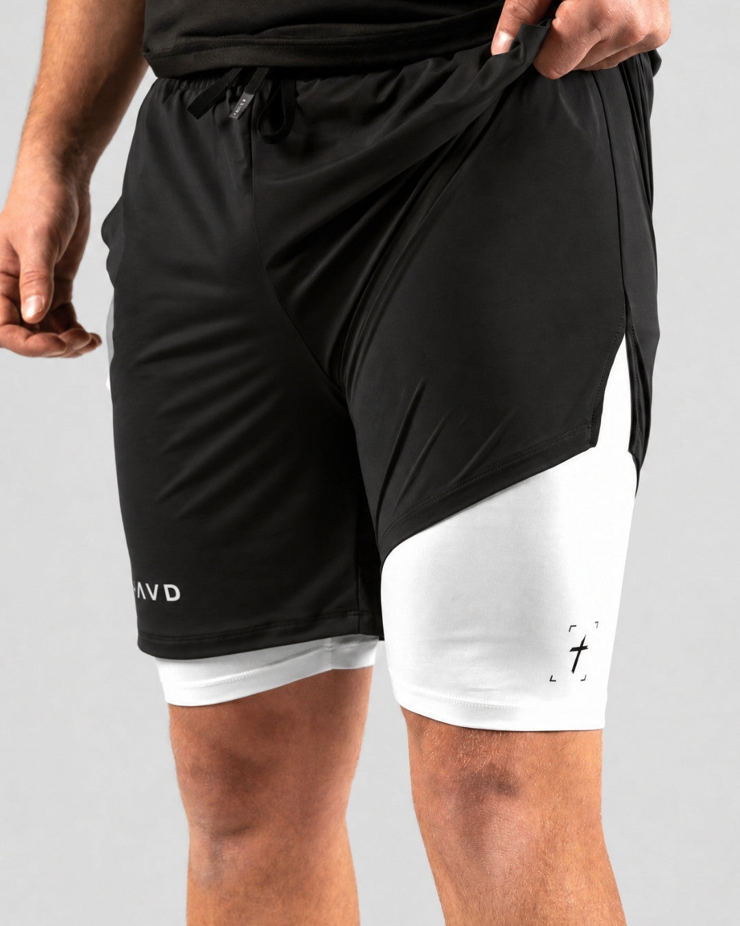 'Minimal Cross' Men's Performance Shorts – Black