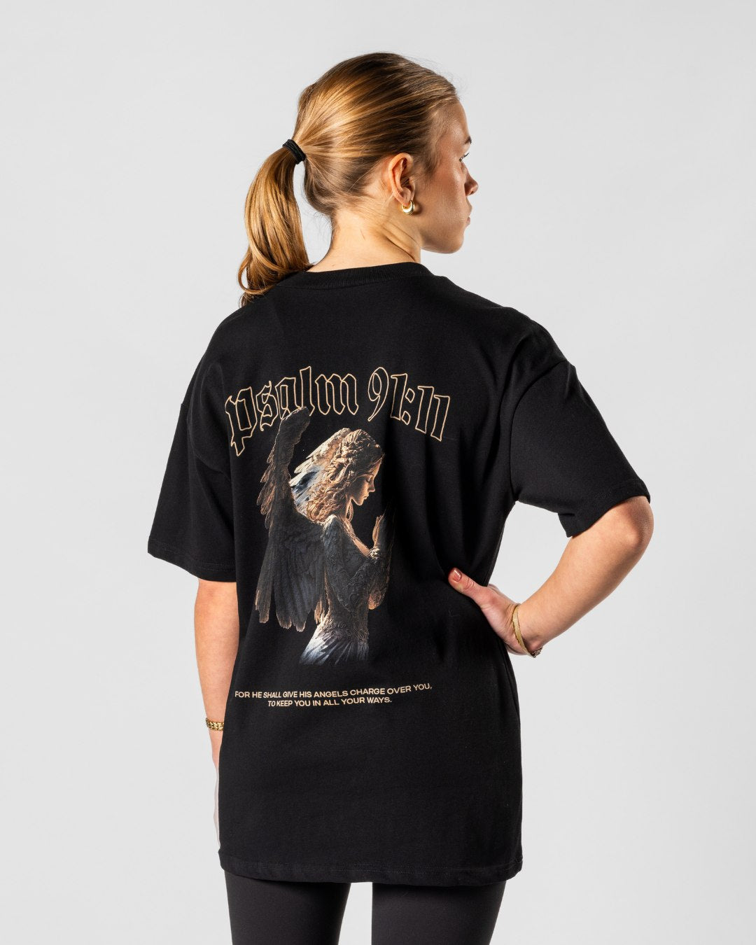 Psalm 91:11 'Keep you' Women’s Oversized T-Shirt