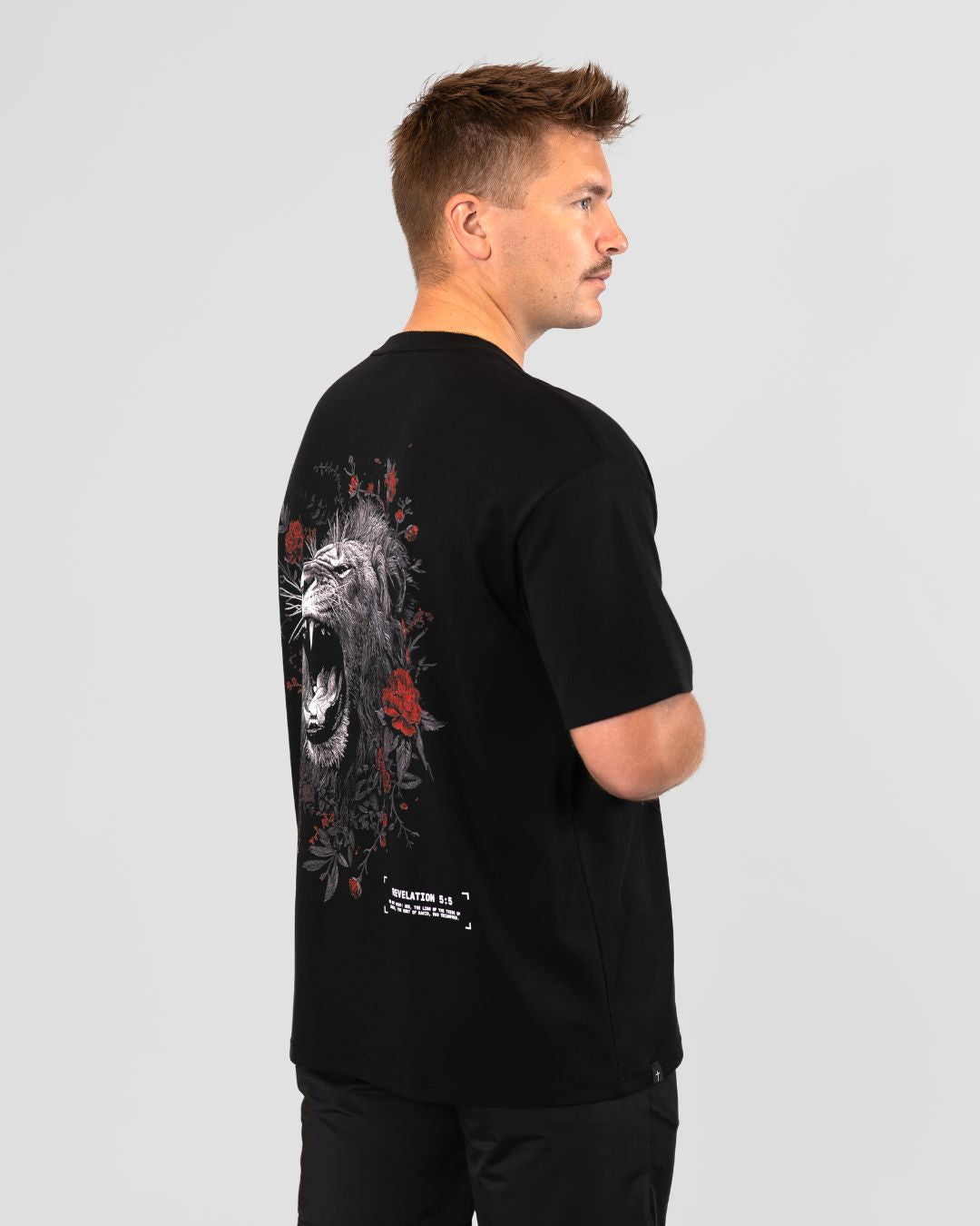 Revelation 5:5 'Lionheart' Men’s Oversized T-Shirt