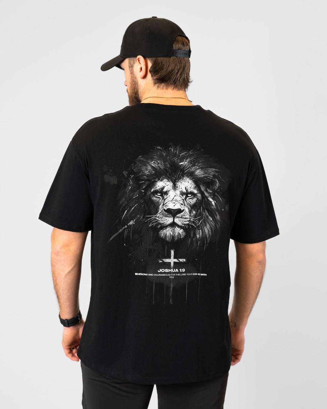 Joshua 1:9 Lion Oversized T-Shirt
