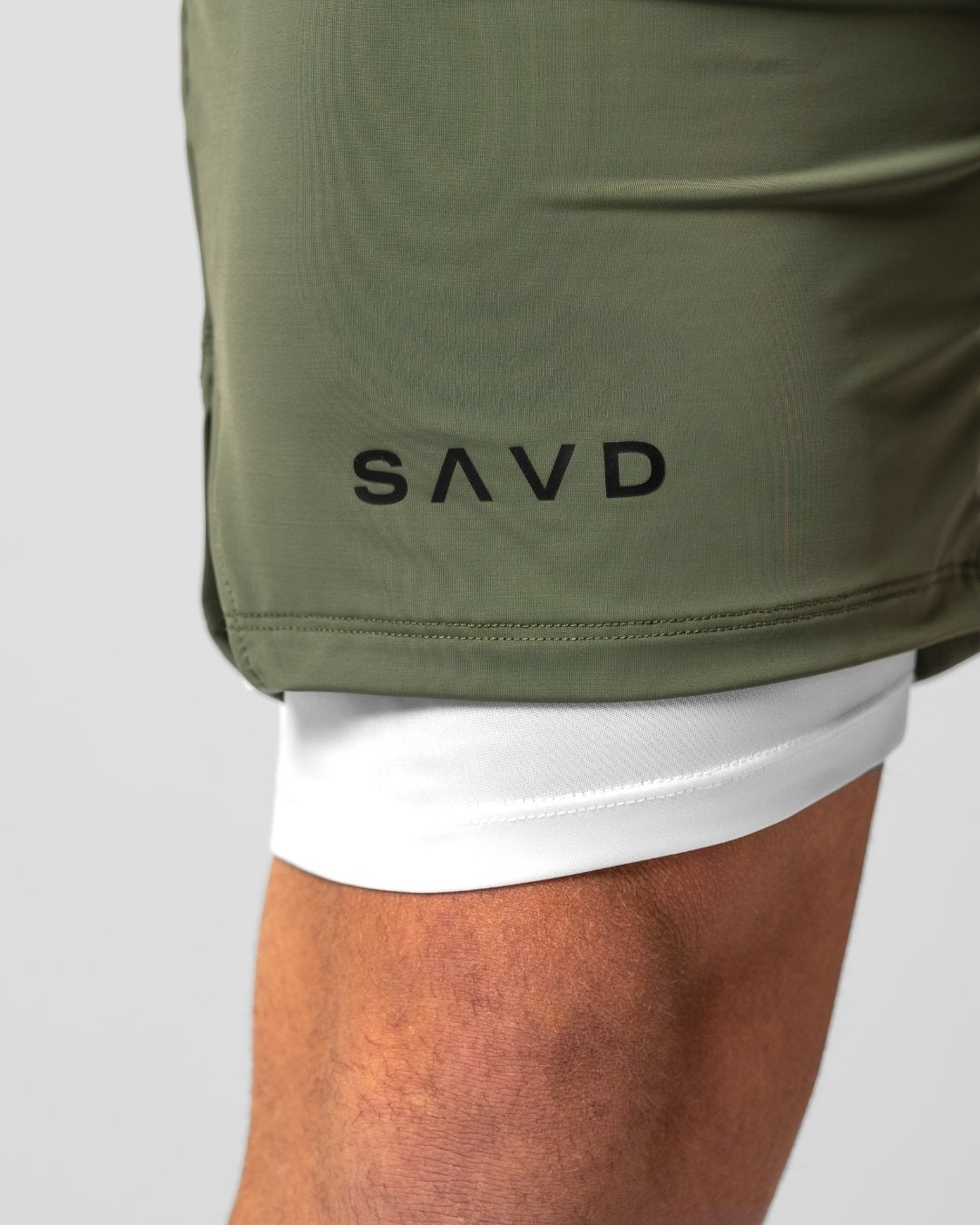'Minimal Cross' Men's Performance Shorts – Khaki Green