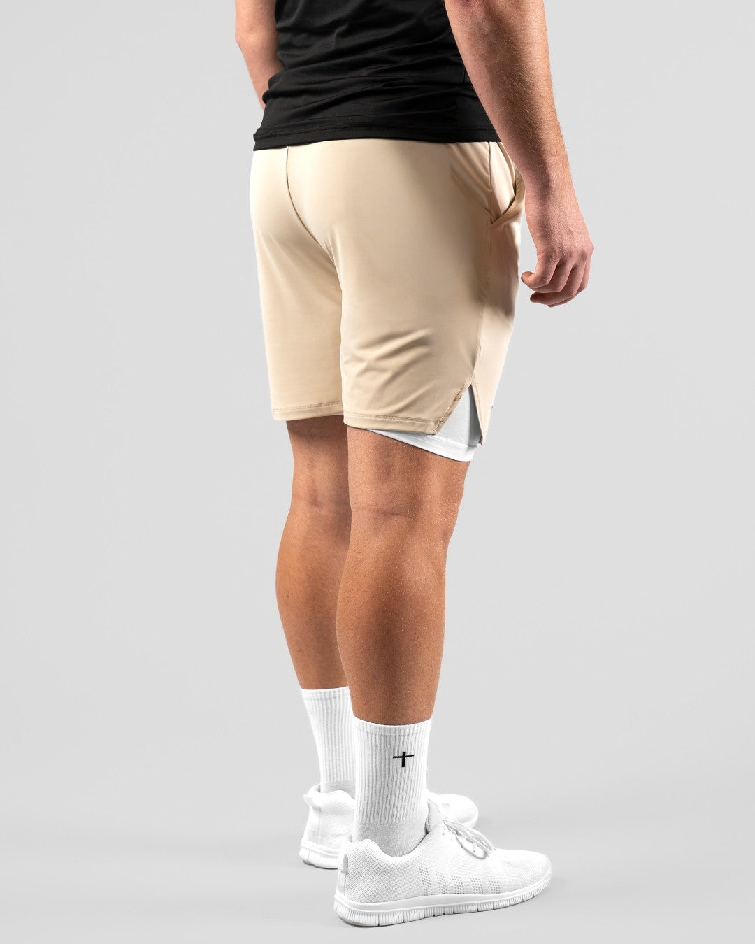 'Minimal Cross' Men's Performance Shorts – Taupe