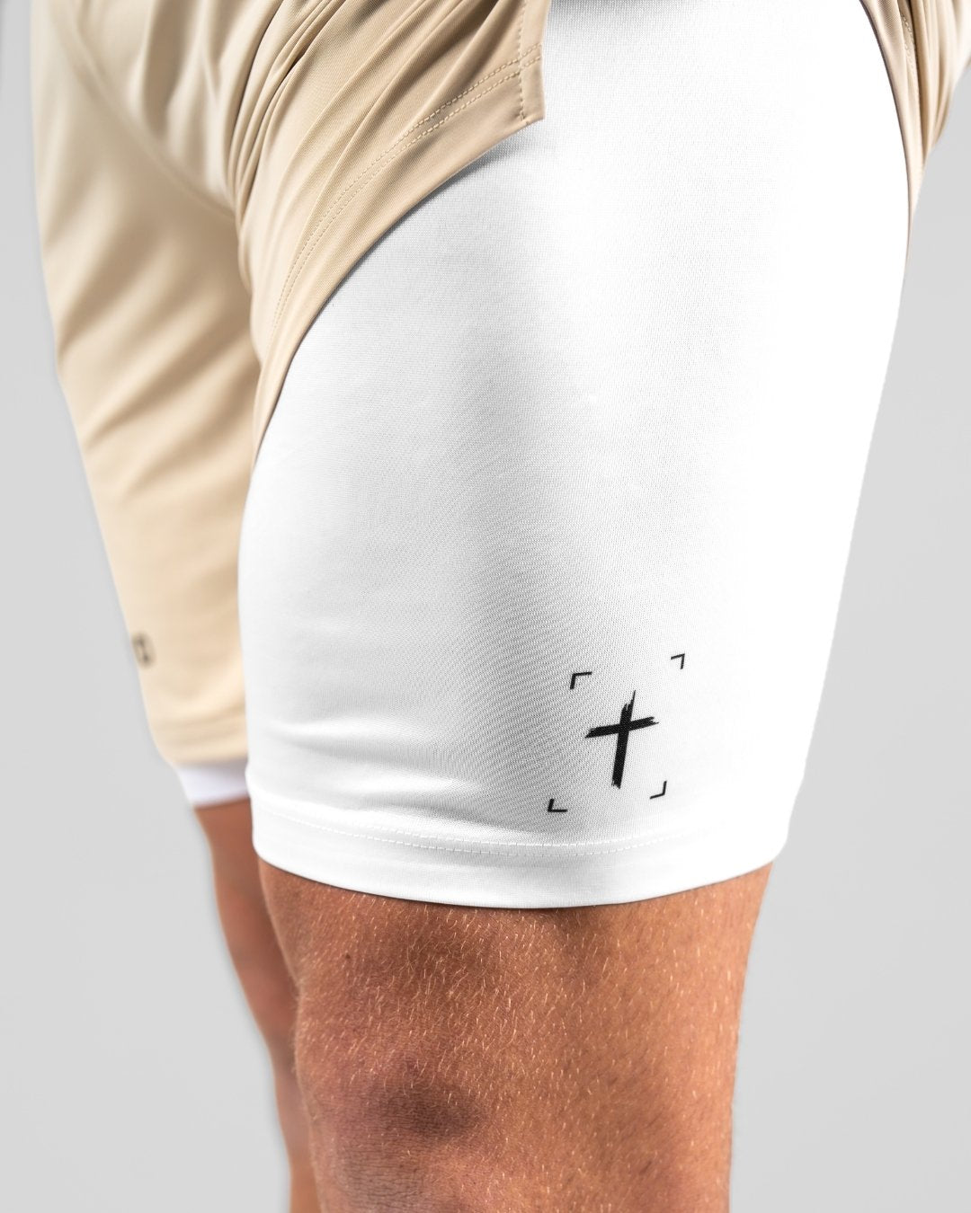 'Minimal Cross' Men's Performance Shorts – Taupe