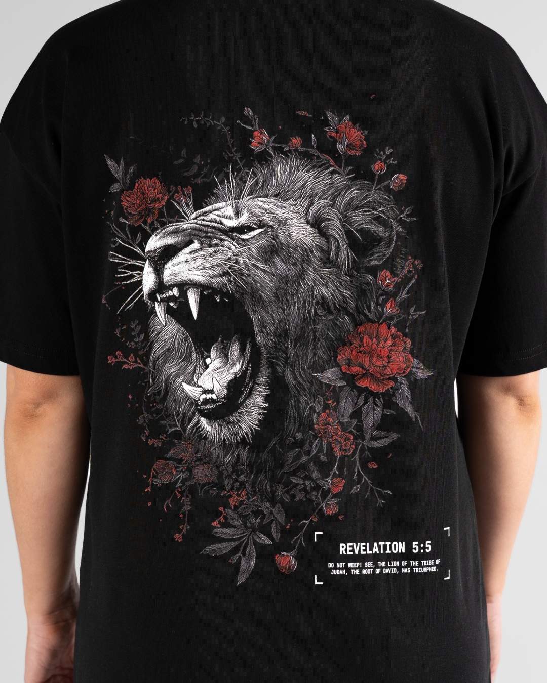 Revelation 5:5 'Lionheart' Womens Oversized T-Shirt